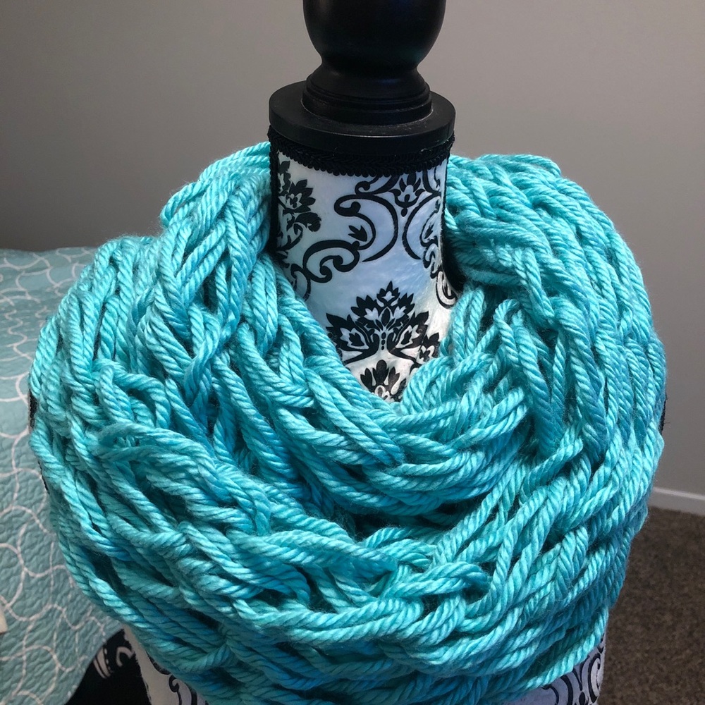 Scarf Infiniti handmade
